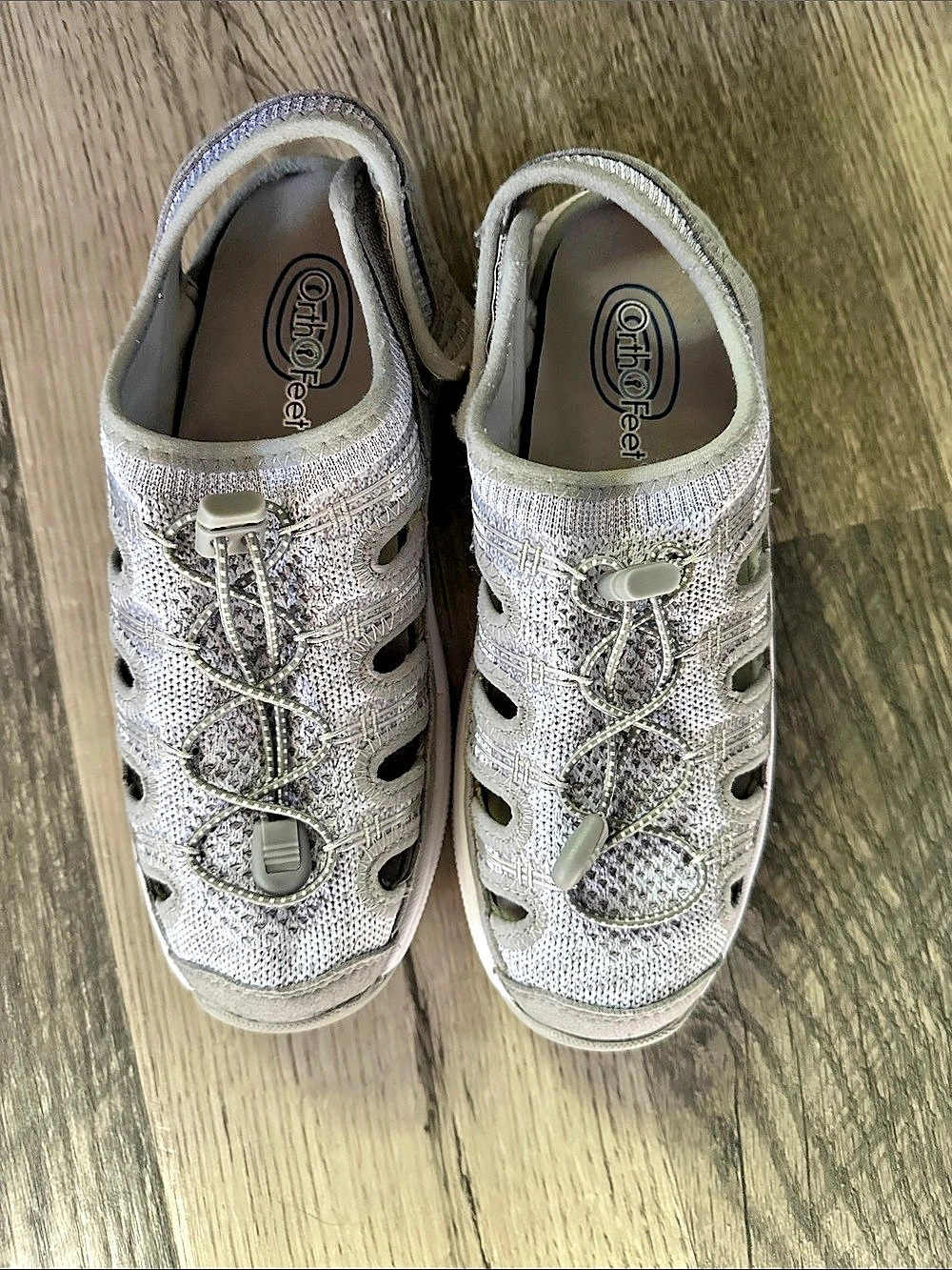 Orthofeet Pacific Women's Sneakers US 7.5 B Silver & Gray